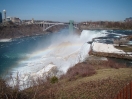 13-een-lichte-regenboog-in-de-american-falls