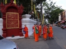 41-monniken-wachten-op-vevoer-chiang-mai