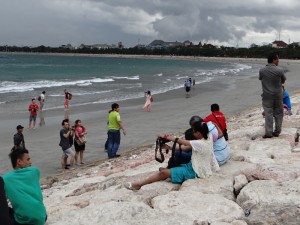 Donkere wolken boven Kuta Beach