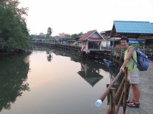 De Klongh in Trat, met een betonnen boardwalk