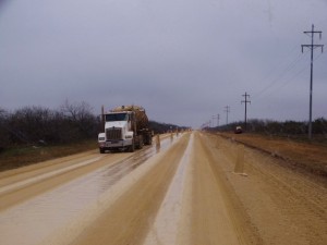 8 Mile over een UNPAVED Highway