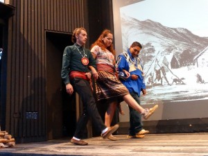 Metis dancers