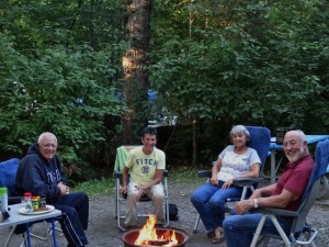 Bezoek van Marianne en Emil op Ferry Island Campground